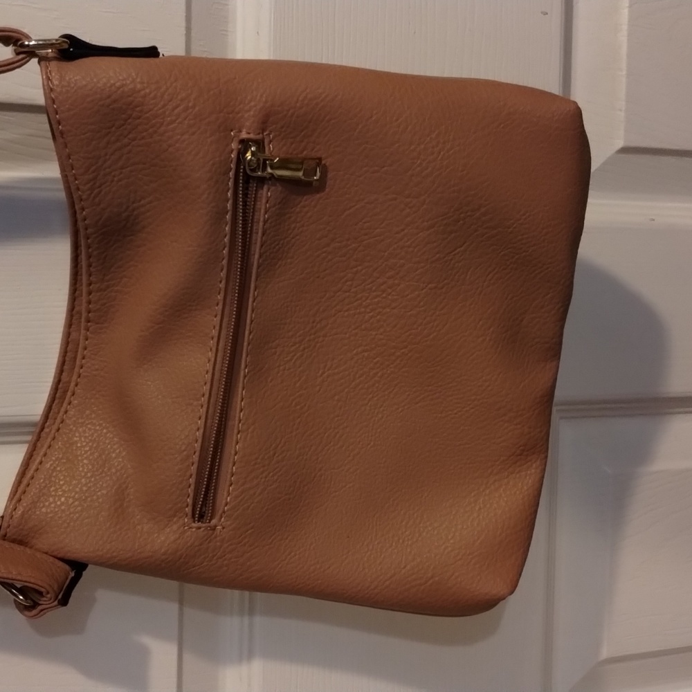 Purses - Picture 6 of 8